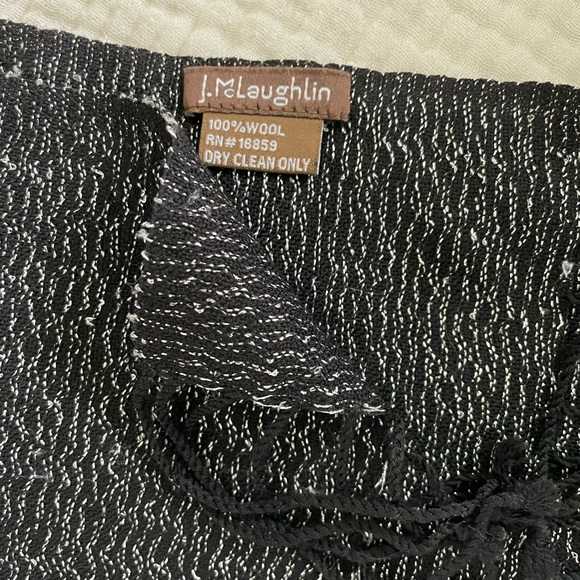 J. McLaughlin Silver/Black Wool Scarf/Wrap - Picture 3 of 4